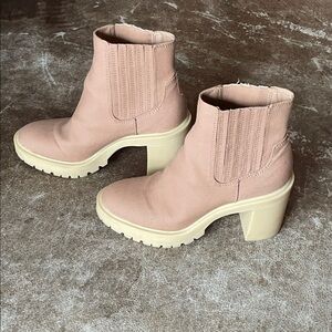 Dolce Vita Women's Chelsea Boots. Canvas